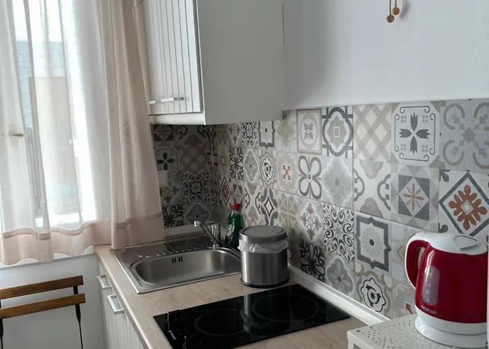 Nick's 2 Apartment *