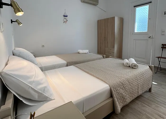 Nick's 2 Apartment Páros